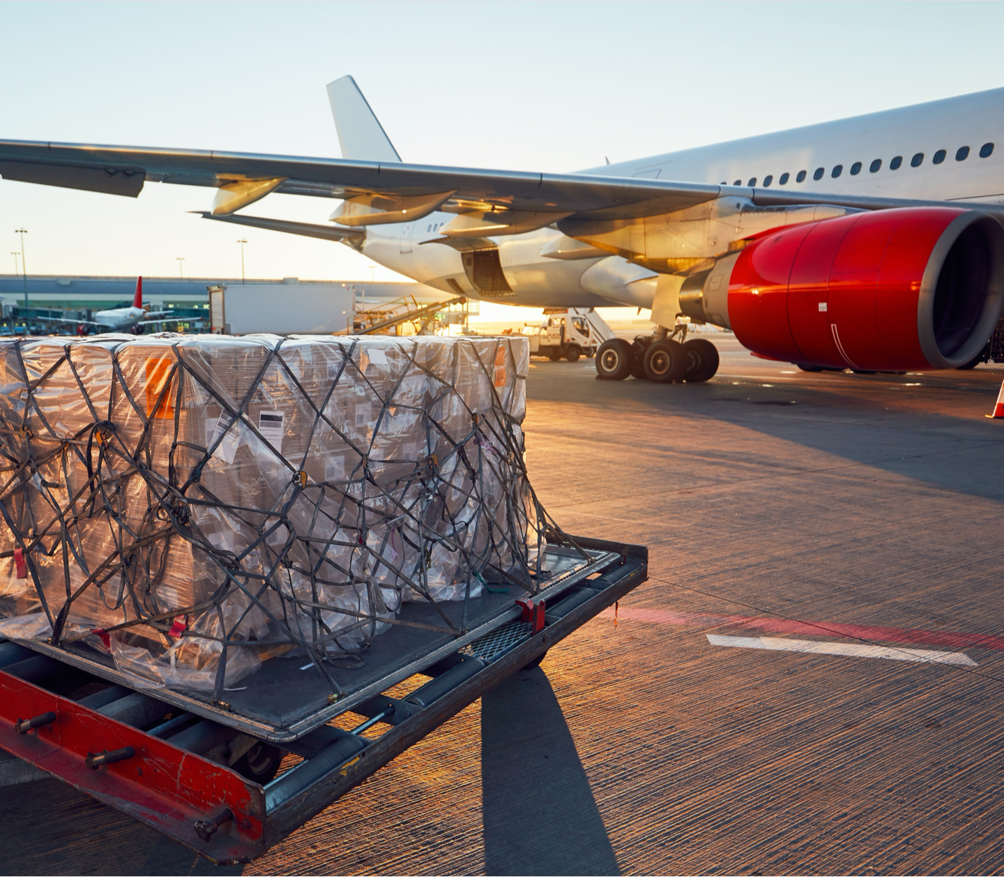 Ilustrasi aviation dan logistik